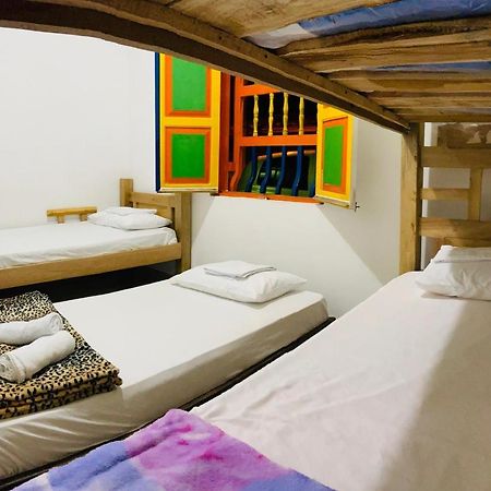 Casa Hostal Las Palmeras Guatape Bagian luar foto