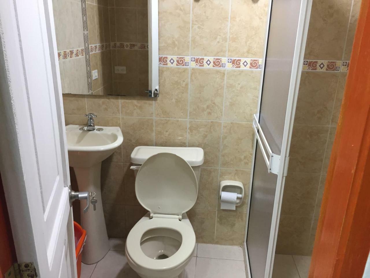 Casa Hostal Las Palmeras Guatape Bagian luar foto