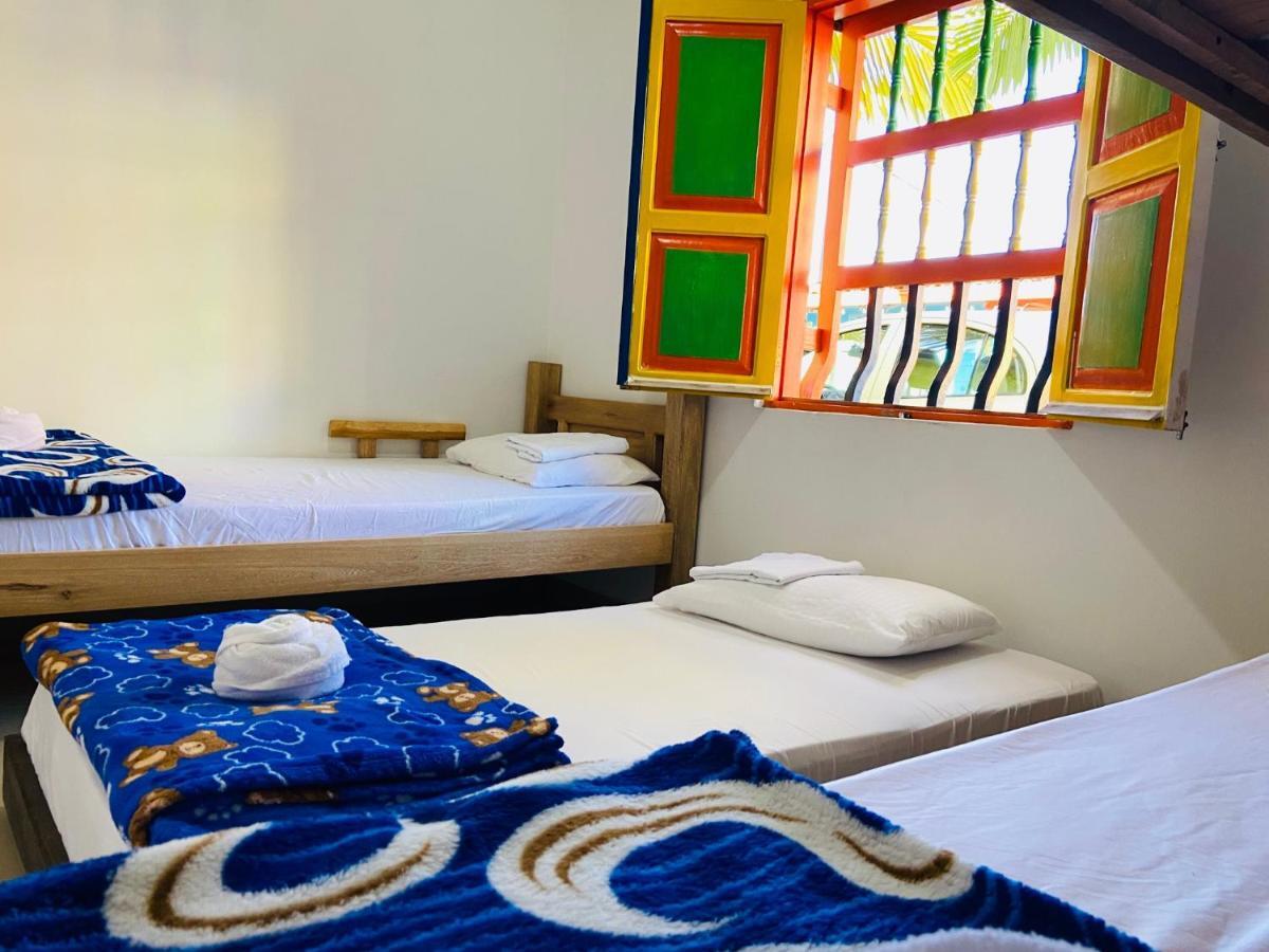 Casa Hostal Las Palmeras Guatape Bagian luar foto