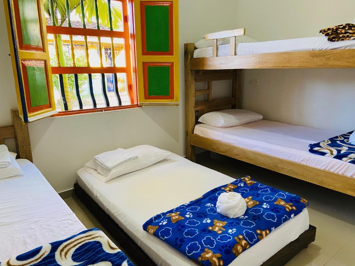 Casa Hostal Las Palmeras Guatape Bagian luar foto